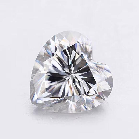 3.0 carat Heart Cut Moissanite Loose Stone 9mm - Picture 1 of 4